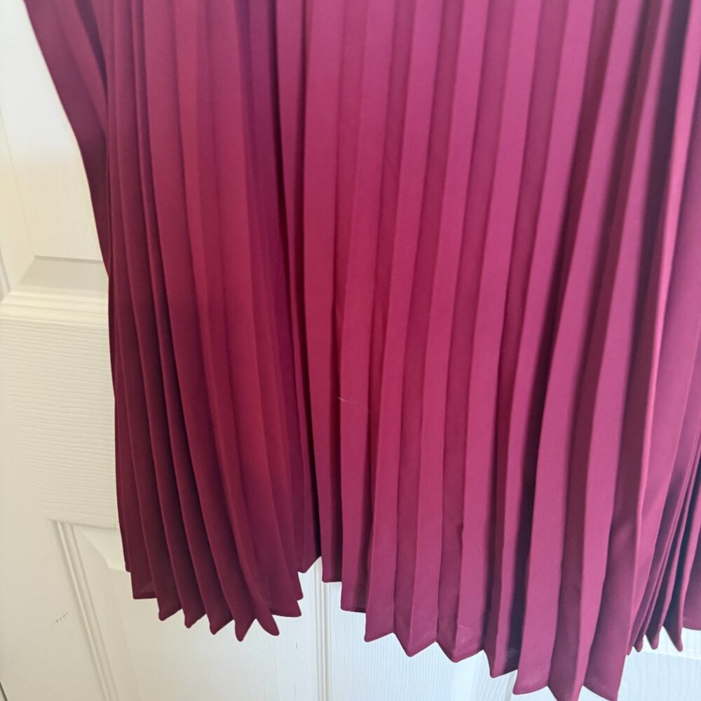 "Nine West" pleated dress tank - excellent condition = Summer!! - Picture 7 of 10